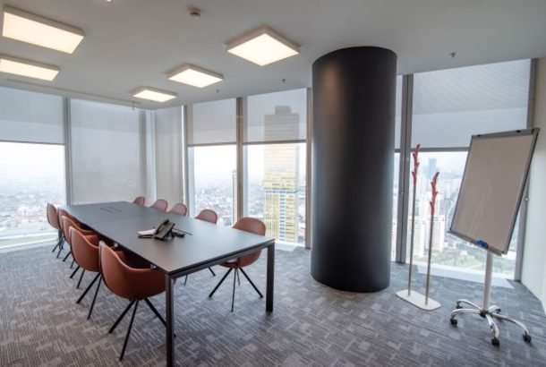 Plaza Cubes Allianz Tower