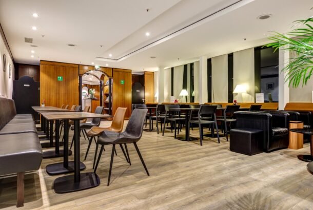 LuxxLounge (Terminal 1)
