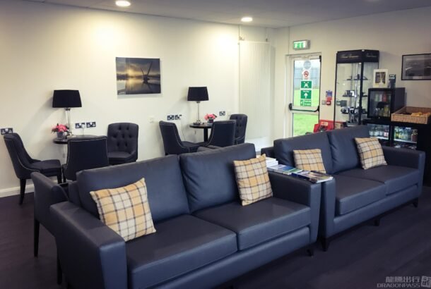 Amelia Earhart Lounge (Main Terminal)