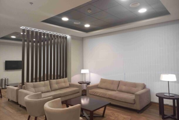 Comodoro by AMAE Lounge (Main Terminal)