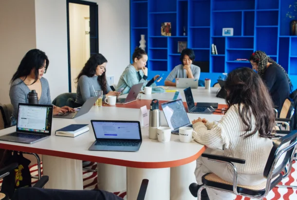 atworld-alex1-berlin-coworking-team-01