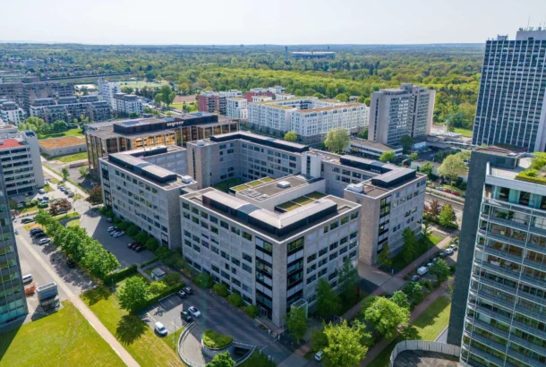 campus-carre-frankfurt-buero-luftaufnahme-seite